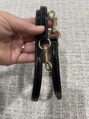 Correa para bolso Coach de charol borgoña Foto 1 de 4