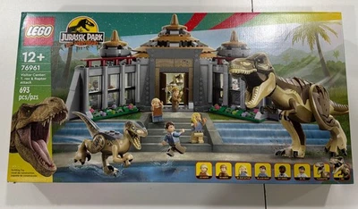 LEGO Jurassic World: Visitor Center: T. Rex & Raptor Attack (76961) Foto 1 de 4