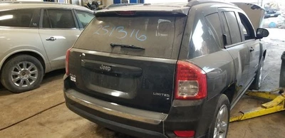 Cubo de asiento delantero del conductor de cuero eléctrico para 10-14 COMPASS 2113356 Foto 1 de 4