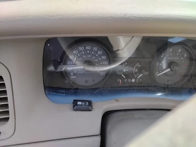 Grand Marquis 2010 OE velocímetro calibre grupo 97 k millas Mercury Foto 1 de 4