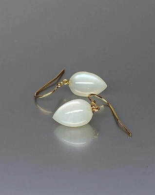 Orecchini pendenti a goccia con pietra di luna bianca riempiti in oro 18... - Immagine 1 di 4
