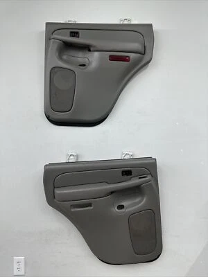 03-07 雪佛兰索罗德 GMC Sierra Tahoe 育空一对后门板 原始设备制造商 灰色 — 第 1/4 张图片