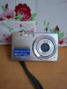 OLYMPUS FE-230, Silver 7.1Mp Compact Digital Camera 3x Optical 2.5" LCD Untested - Picture 1 of 8