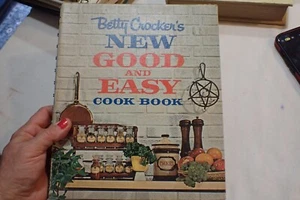 Betty Crocker's New Good And Easy Cookbook - 1st Edition 1st Printing 1962 - Picture 1 of 8