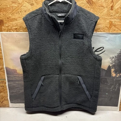 The North Face Men’s Campshire Sherpa Fleece Vest Charcoal Grey Sz Large - Image 1 of 4