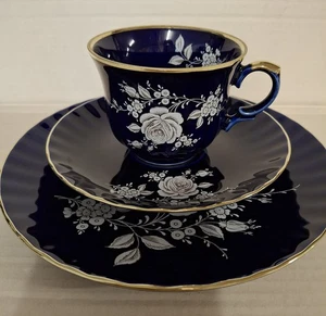 Sammeltassen Set, 3-teilig, Kobaltblau mit Glasständer aus Nachlass  - Bild 1 von 6