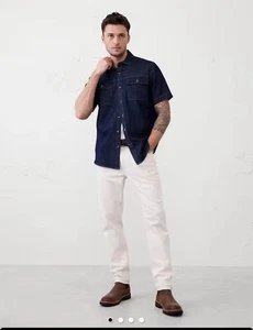 Neu mit Etikett Banana Republic authentisches indigoblaues SS geknöpftes Herrenhemd dunkle Spülung Größe XL - Bild 1 von 2
