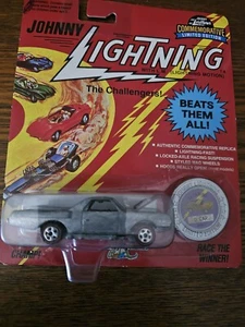 Johnny Lightning The Challengers #101 El Camino Serie F, Neu & Factory Sealed - Bild 1 von 3