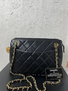 CHANEL Schultertasche Lammleder schwarz - Bild 1 von 14