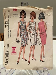 VINTAGE 1964 MCCALL'S 7343 MISSES' & JUNIOR PROPORTIONED DRESS SIZE 9-11 - Picture 1 of 2