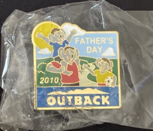 Outback Steakhouse Restaurant Fathers Day 2010 Pin Hat Tie Lapel - Picture 1 of 1