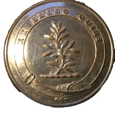 The Murray Family Crest Livery Button.  26mm   ( AO 250) - Image 1 of 4