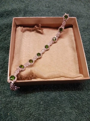 Bracelet 7" Sterling Silver Chrome Diopside, White Zircons 7.50 TCW  Ships (934) - Image 1 of 4