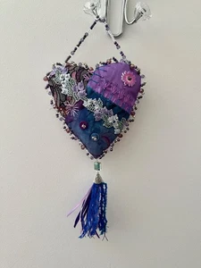 CORAZÓN COLGANTE cuentas *100% HECHO A MANO* borladas AZUL PÚRPURA cuentas borlas - Imagen 1 de 4