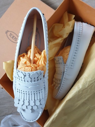 TOD’S Mocassini Tods in pelle mocassino bianco con frange taglia 2 UK 35IT nuovi con scatola
