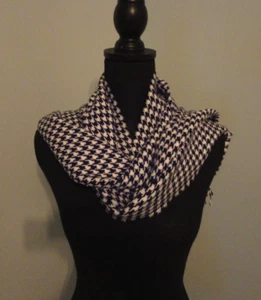 Hundezahn 100 % Kaschmir Schal schwarz & weiß Quastenenden Made in England - Bild 1 von 6