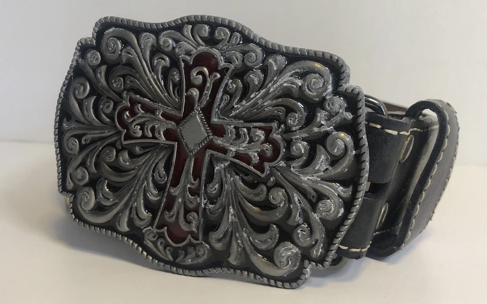 Cinturón de cuero genuino detallado Nocona Belt Co. Hebilla de plata y cruz roja. Talla 38 Foto 1 de 4