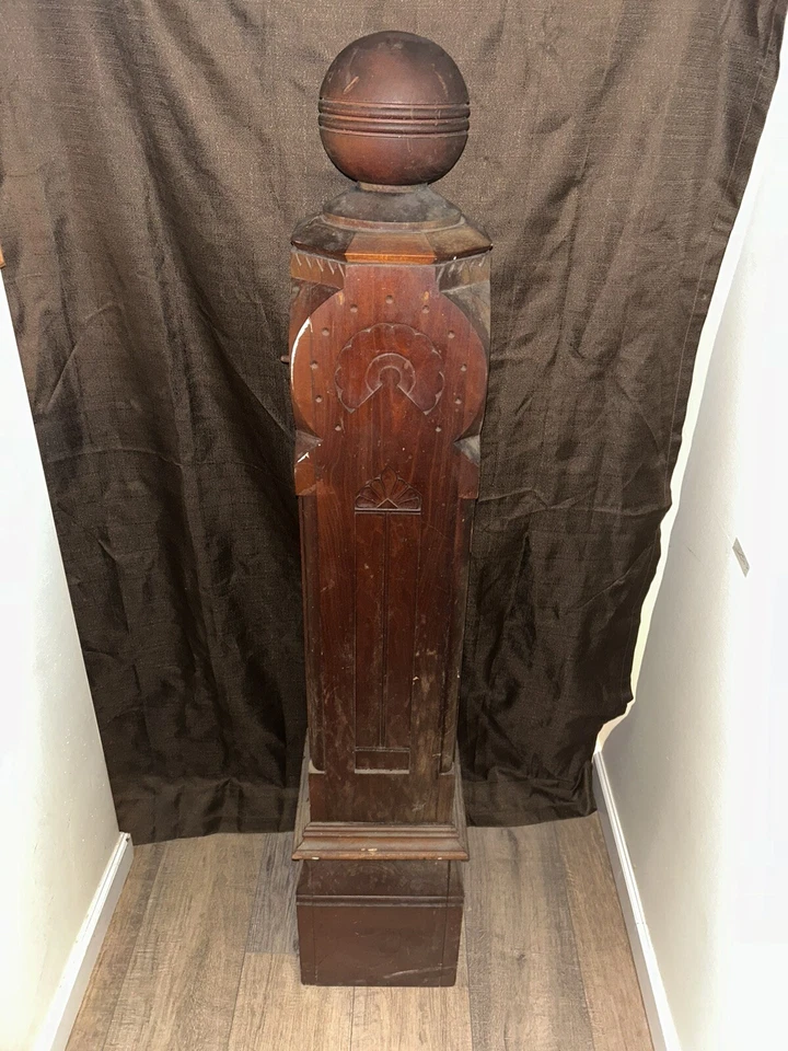 Escalera de roble victoriano vintage Newl Post Foto 1 de 4