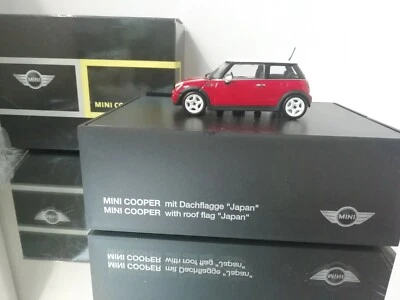 Bandiera da tetto Minichamps Mini Cooper Giappone in scatola rivenditore in 1:43 - Immagine 1 di 4