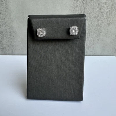 Tachuelas con halo de diamantes en forma cuadrada en oro blanco de 14 kt - diamantes de 0,34 ctw, nuevas Foto 1 de 4