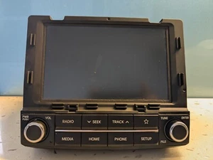 Hyundai iLoad H1 2019-23 Genuine Apple Carplay Android Auto Multimedia head unit - Picture 1 of 7