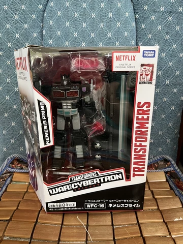 Transformers Netflix War For Cybertron Nemesis Prime Multi Pack brand new sealed Cover
