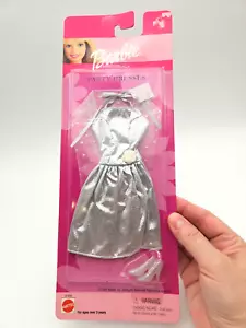 Barbie Silver Party Dress Fashion Outfit By Mattel - 2001 - Picture 1 of 3