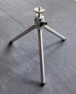 Mini Treppiede universale da viaggio x fotocamera smartphone tripod solo gr.96 - Picture 1 of 5