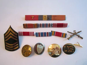 OLD U.S. ARMY RIBBONS, PINS AND BUTTONS COLLECTION - UNSEARCHED - TUB BN-1 - Picture 1 of 2