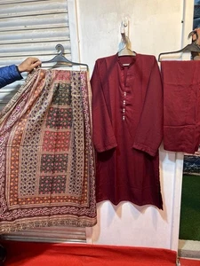 Pakistanische Kleidung  - Bild 1 von 1