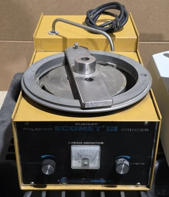Pulidora/amoladora Buehler EcoMet III Cat No. 49-1650-150 Foto 1 de 4