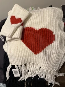 Neu, Torrid So Herz Strickschal & fingerloser Handschuh Set - Bild 1 von 6