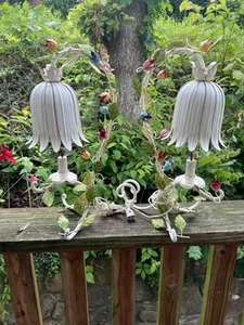 Vintage Italian Pair Tole Flower Table Lamp Metal Tulip Shade Hand Painted - Picture 1 of 9