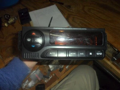 98 - 02 DAEWOO LEGANZA SE CDX AIRE ACONDICIONADO CALENTADOR CONTROL DE TEMPERATURA OEM 99 Foto 1 de 4