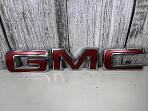 GMC Canyon OEM Grille Emblem Kit 2021 2022 2023 8490745 - Picture 1 of 9