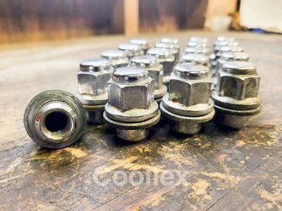 /\ 06-23 Tuercas de rueda Lexus Is250 x20 90942-01033 OEM usadas Foto 1 de 4