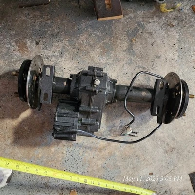 Brushless Motor With Disk Brake Transaxle - Image 1 of 4