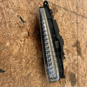 Luz antiniebla LED pasajero derecho Toyota Mirai sedán 2017-2020 OEM - Imagen 1 de 14