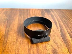 Genuine Vintage YASHICA Electro 35 Clamp On Lens Hood - Dented * Japan * - Picture 1 of 3