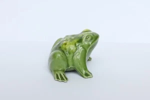 Lovely, well made small Green China frog - not sure of manufacturer - Picture 1 of 4