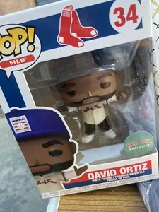 DAVID ORTIZ Funko Pop Boston Red Sox MLB SGA Big Papi Hall Of Fame Fenway Park - Picture 1 of 10