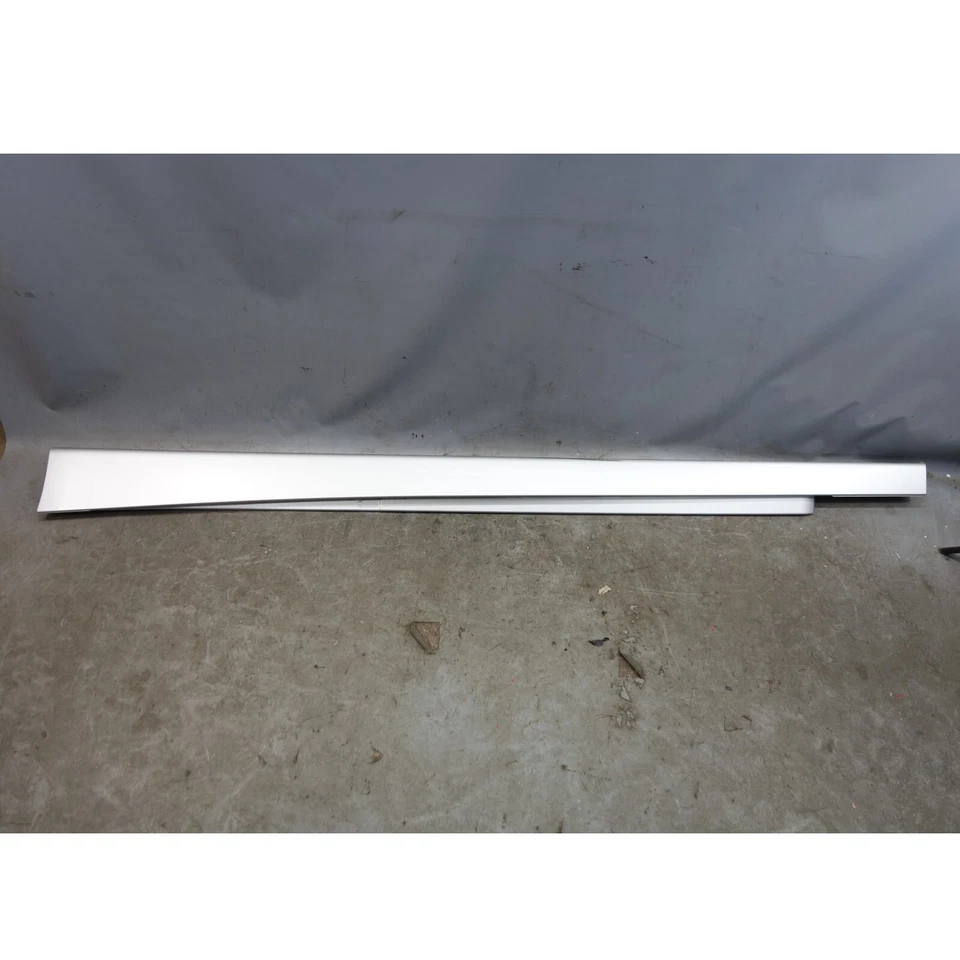 Panel basculante faldón lateral izquierdo plateado BMW F34 serie 3 Gran Turismo GT 14-19 FABRICANTE DE EQUIPOS ORIGINALES Foto 1 de 4