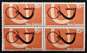 NEW ZEALAND 1971 SG926 QEII 15c. MAORI FISH HOOK - MNH block of 4 - Picture 1 of 1