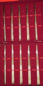 Wiederverwendbar Metall Edelstahl? Asiatische Essstäbchen 10 Paar Floral Blumen Design - Bild 1 von 16