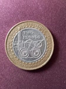 RARE 2004 £2 COIN FEATURING THE 200th ANNIVERSARY OF THE FIRST STEAM LOCOMOTIVE - Picture 1 of 2