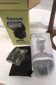 ONN Focus Electric Flash Brand For Canon, NIKON, Sony & Others Open Box Untested - Picture 1 of 3