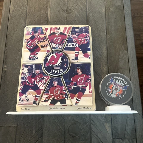 Vintage 1995 Stanley Cup Champions New Jersey Devils Picture Collage w/Puck Read Cover