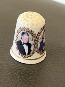 China Thimble to Commemorate Wedding Prince Charles & Lady Camilla Parker Bowles - Picture 1 of 3