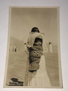 POSTAL Indios Washoe nativos americanos, RPPC, mujer con papoose en Nevada UNP - Imagen 1 de 8