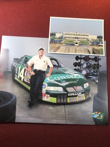 Photo and Signature of Ron Hornaday